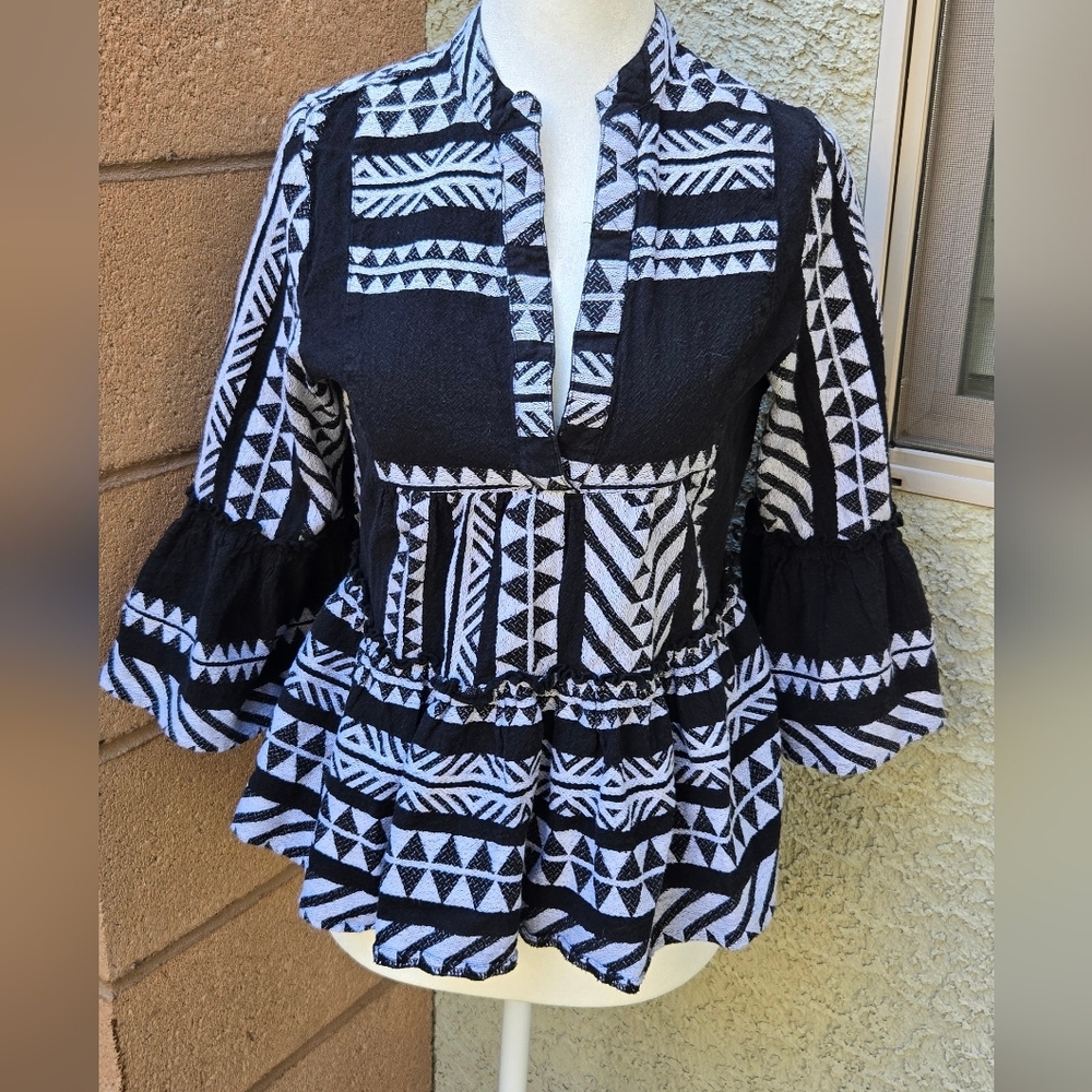 Jun & Ivy Peplum Textured Blouse